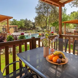 https://mobile-homes-camp-green-garden-vestar.in-istria.net