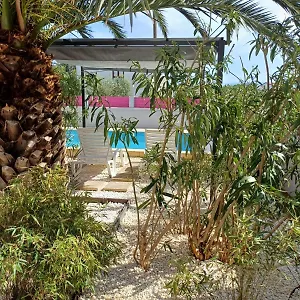 https://helles-doppelzimmer-mit-bad-terrasse-und-pool-seperater.in-istria.net